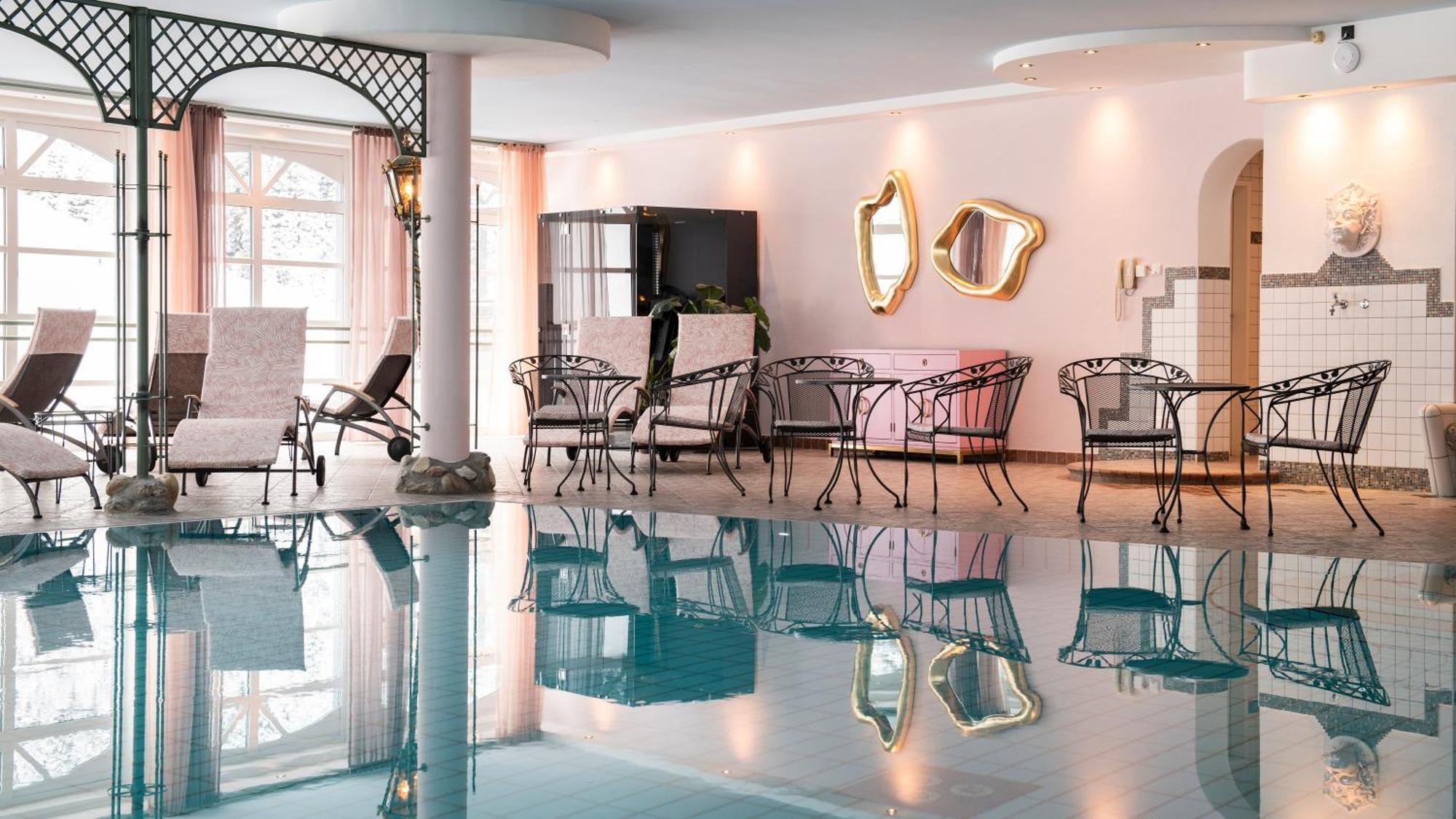 Hotel Berghotel Hochfuegen 4*